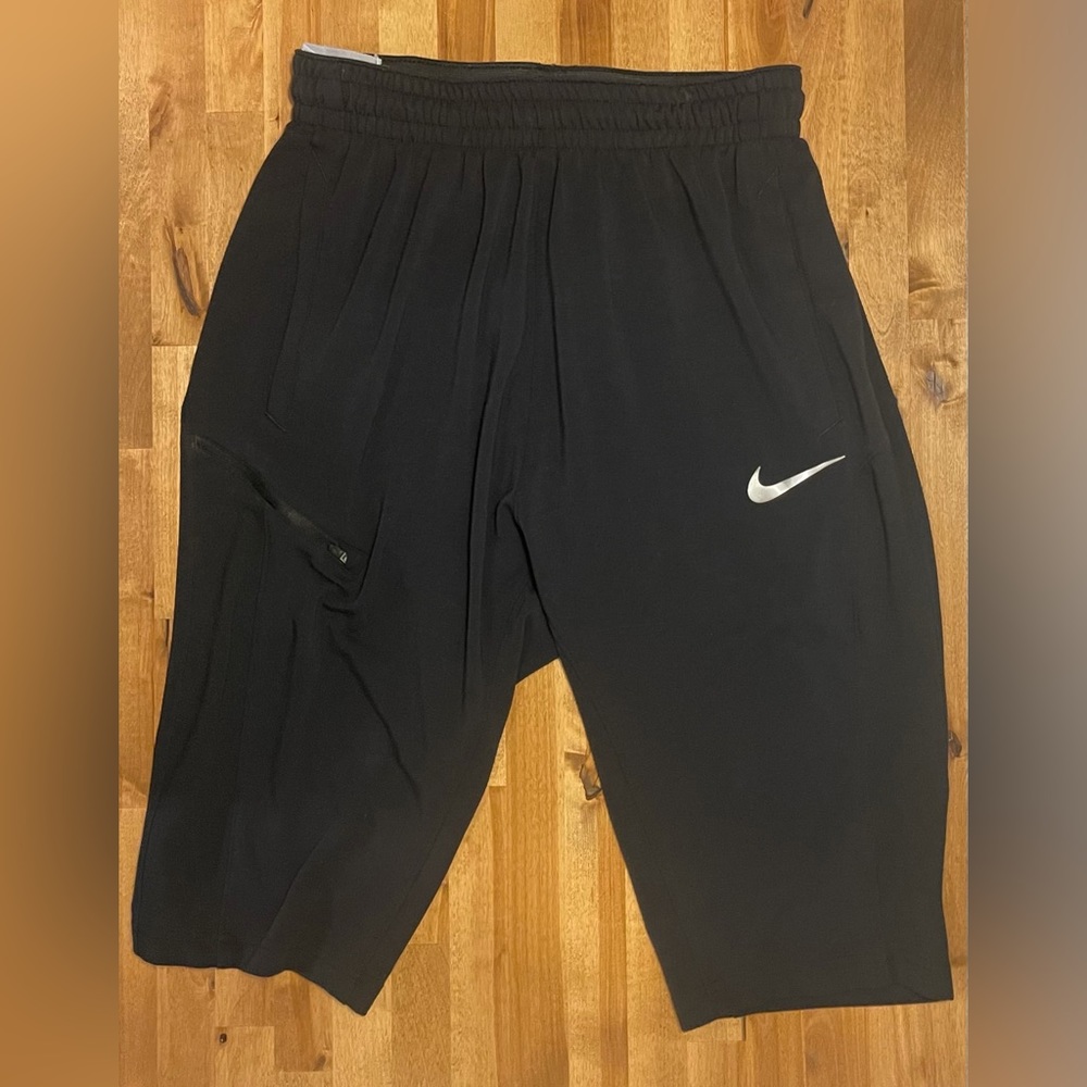 Men’s Nike Work-out shorts (long)